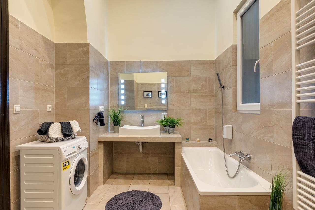 Real Apartments Klauzal بودابست المظهر الخارجي الصورة